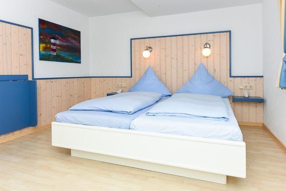 Ferienwohnungen Kapitaens Kajuete Bensersiel Esterno foto